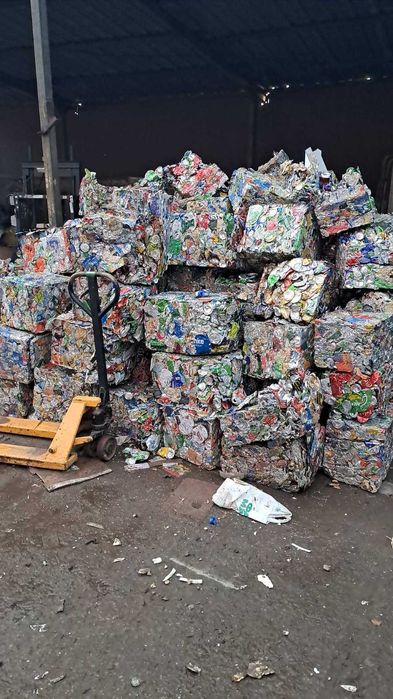 Купуємо алюм. ж/банку, алюміній, стружку