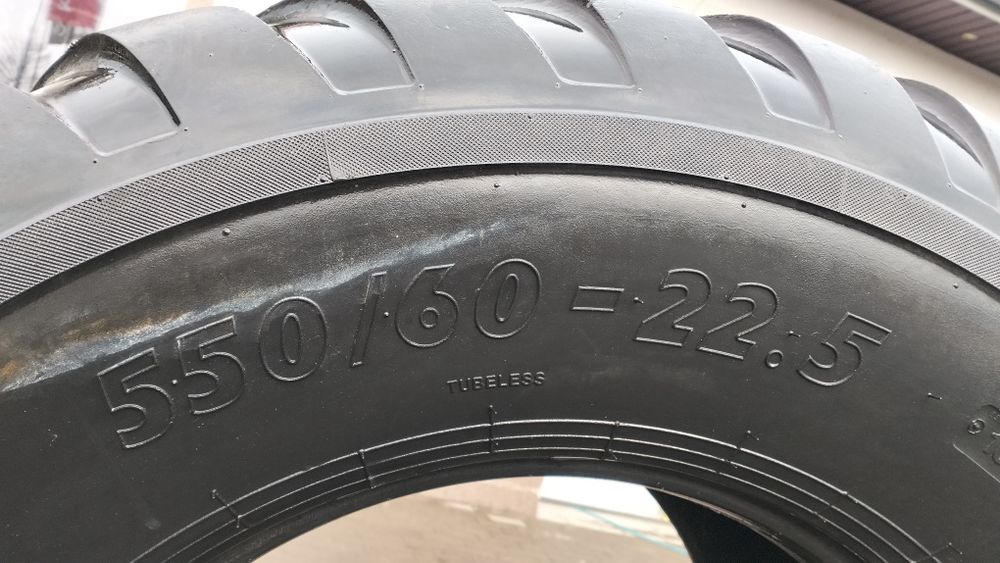 550/60-22.5 BKT V- Line Flotation 550/60R22.5