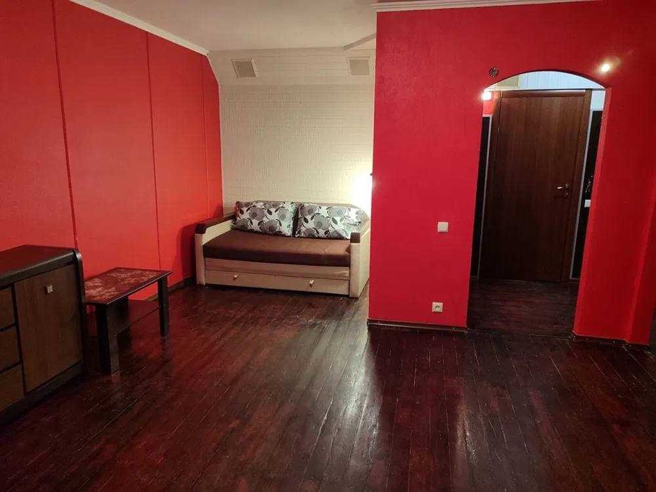 Здам ПРОСТОРУ 1-к квартиру Фрунзенський Беляєва Ломовський