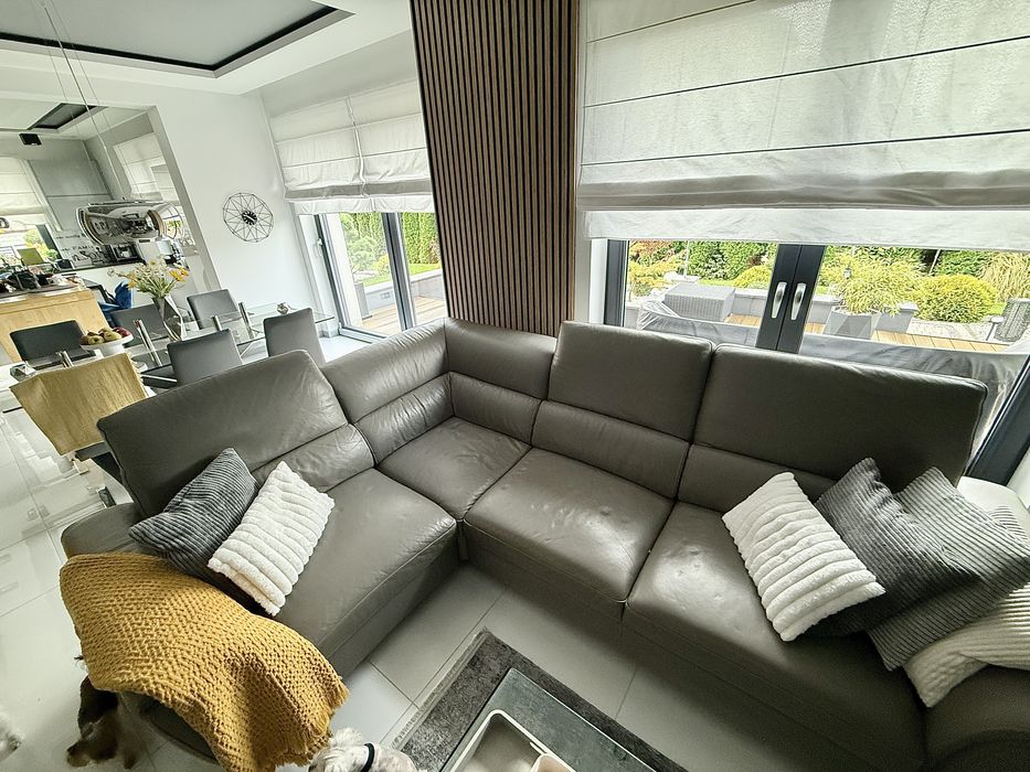 Naroznik  ze skory naturalnej z funkcja spania kler