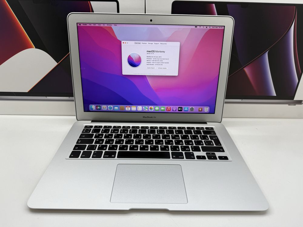 Apple MacBook Air 13 A1466 (2017) / Core i5 / 8Gb / 256Gb / Silver