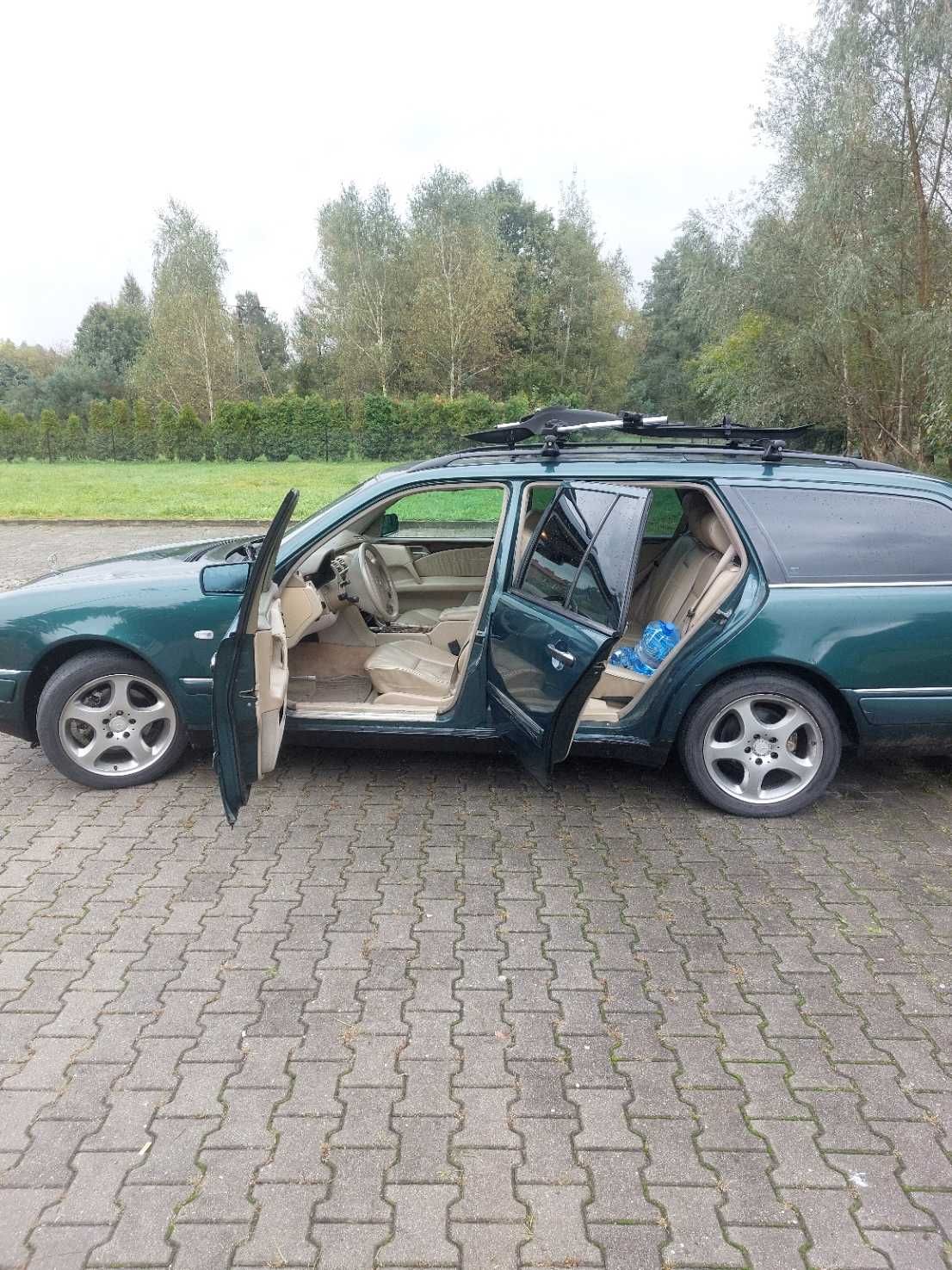 Mercedes E W210 kombi 3.2 litra benzyna plus LPG