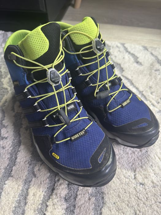 Ботинки Adidas детские