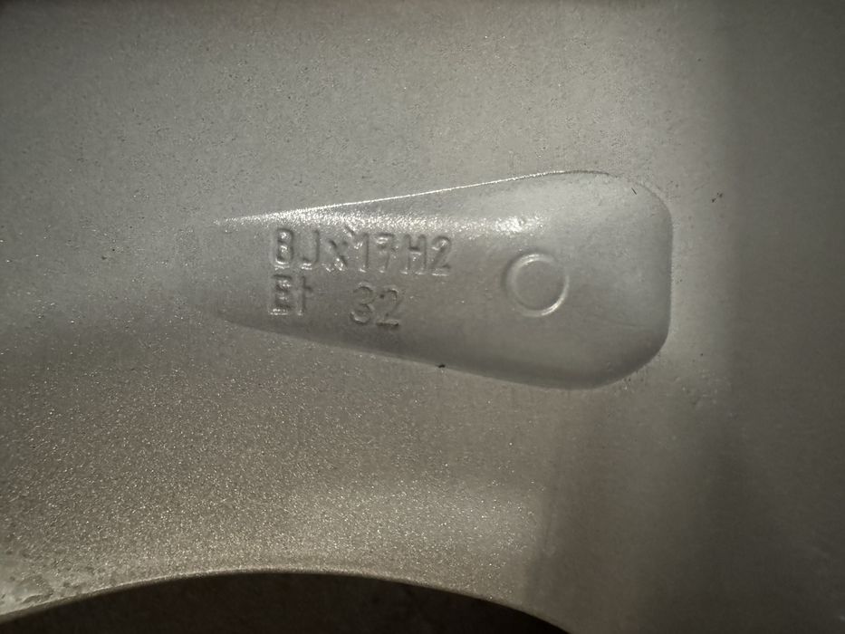 Felgi aluminiowe Volkswagen 8J x 17” 5 x 112 ET 32