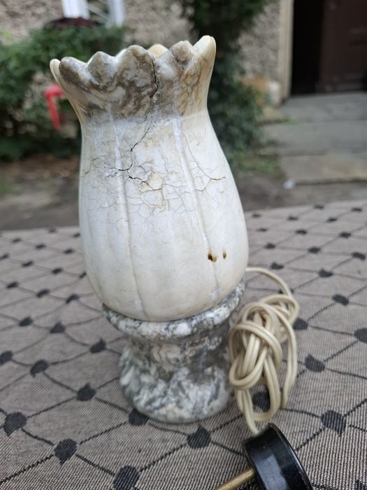 Lampka stolikowa, nocna z marmuru I alabastru, vintage
