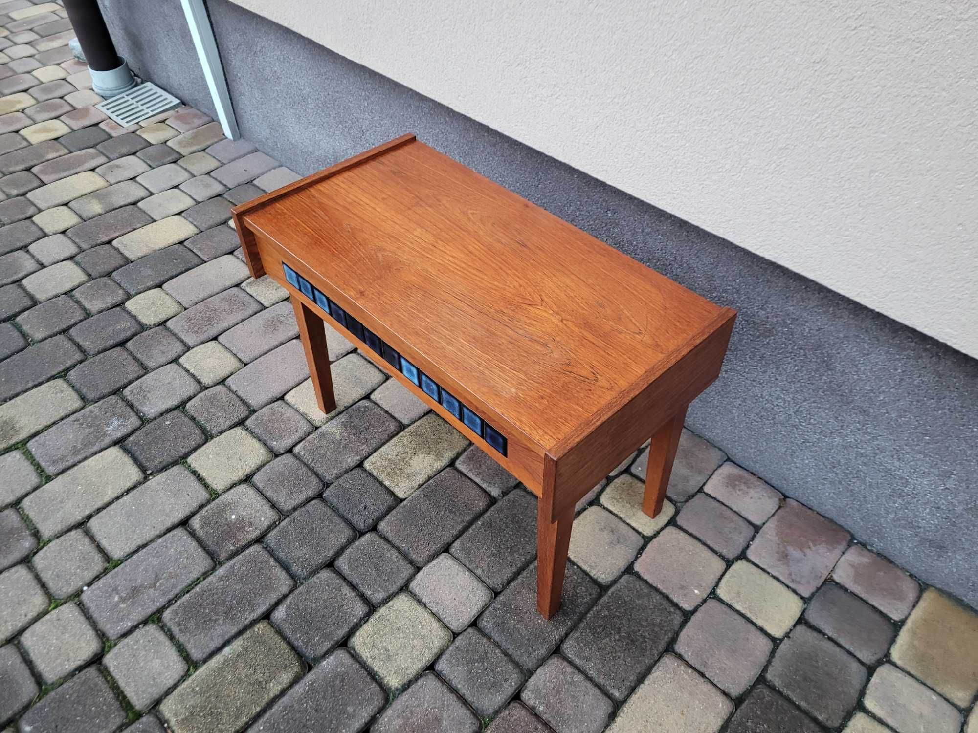 Duńska komoda z teaku z kafelkami ceramicznymi, lata 60 Tekowa