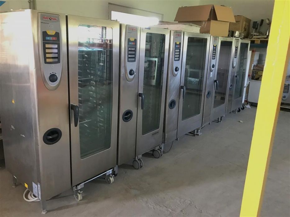 Piec kownekcyjno parowy RATIONAL SCC202G GAZOWY