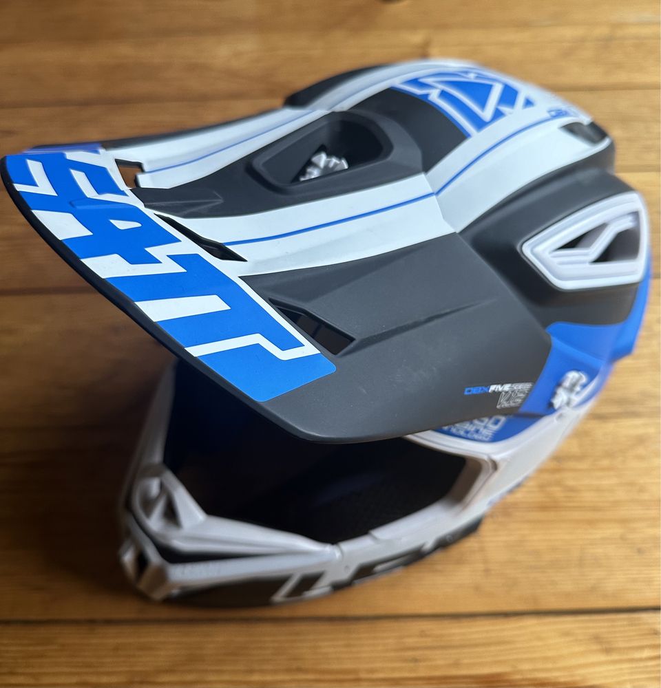 Nowy kask LEATT DBX 6.0 V.12 rozm XS 53-54cm -65% ceny