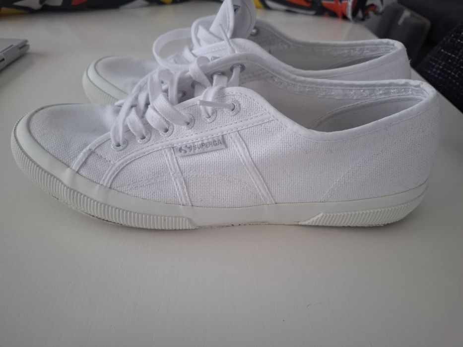 Vendo sapatilhas Superga