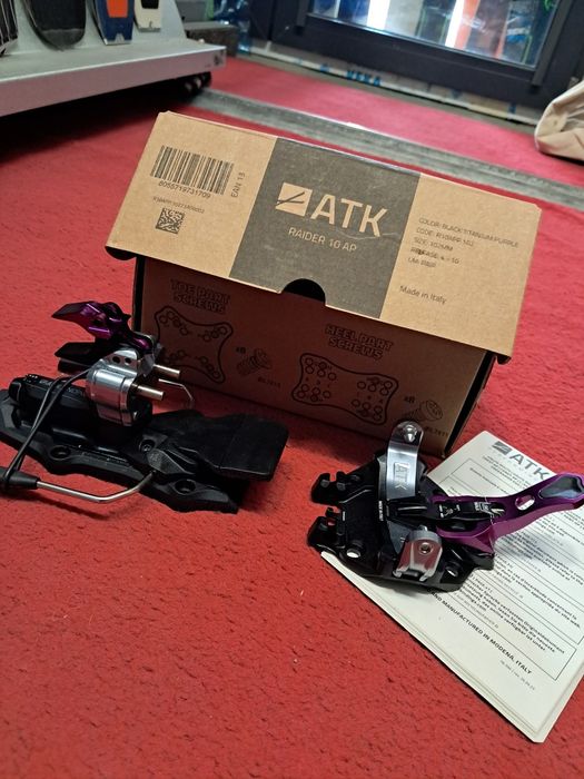 Nowe wiązanie skiturowe ATK Raider 10 AP, różne szerokości skistoperów