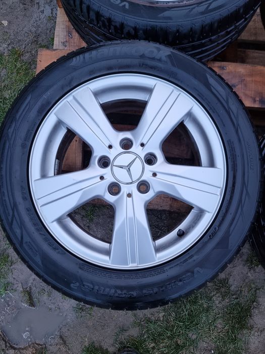 4x Felgi aluminiowe Mercedes 5x112 16" z oponami letnimi 205 55r16 Han