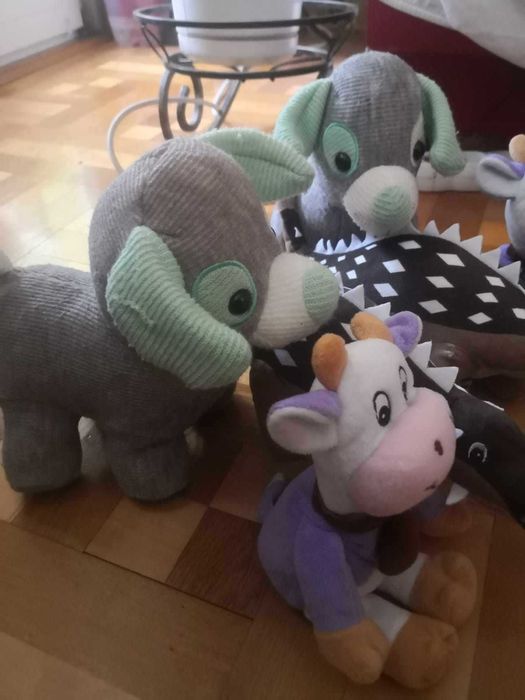 przytulanki dla bliźniaków lub bliźniaczek pieski krowy dinozaury