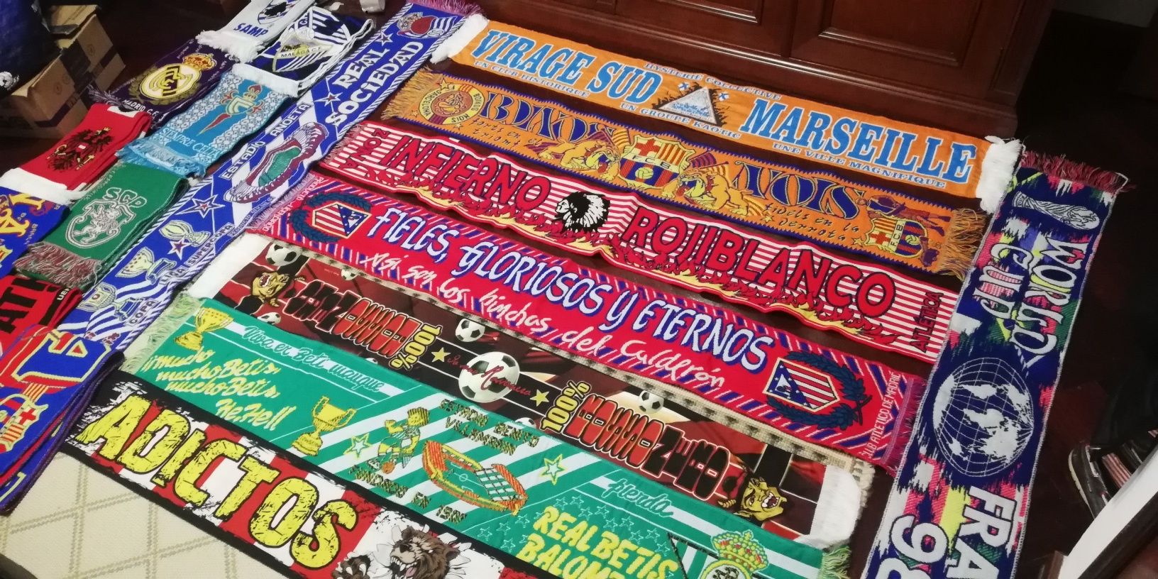 20 Cachecoisbde clubes e claques de Futebol