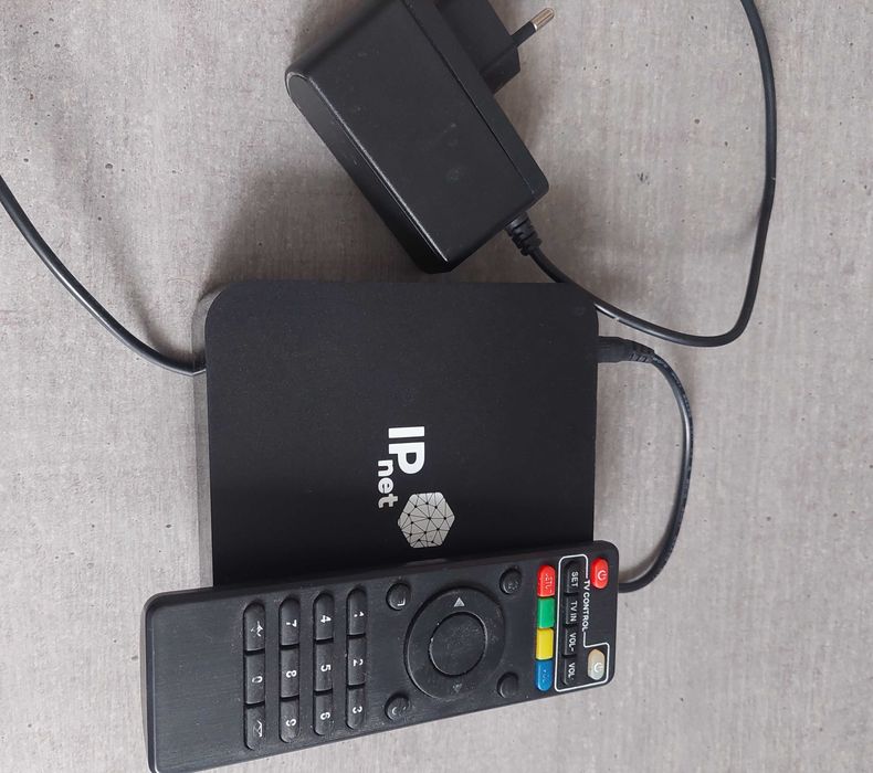 Приставка IPnet TV Box Wi-Fi