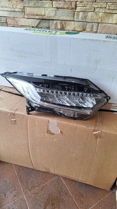 Honda HR-V II 15-21 lampa prawa led
