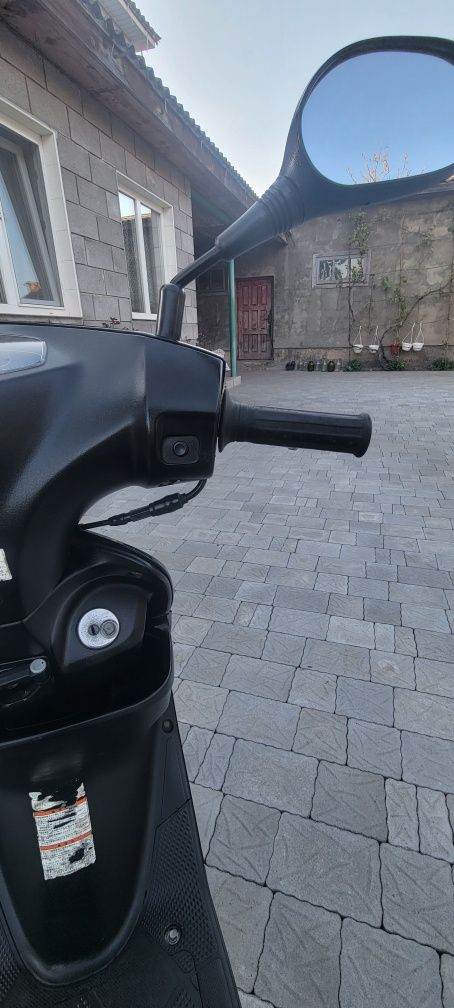 Suzuki ADDRESS 49 кубів 

4т інжектор без