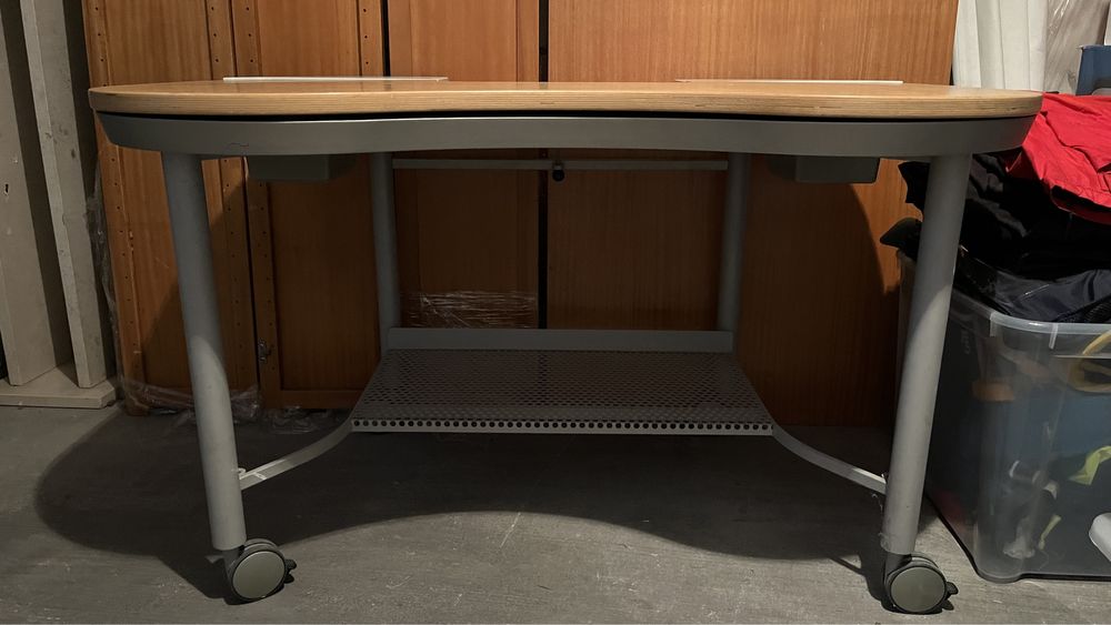 Secretaria com arrumação