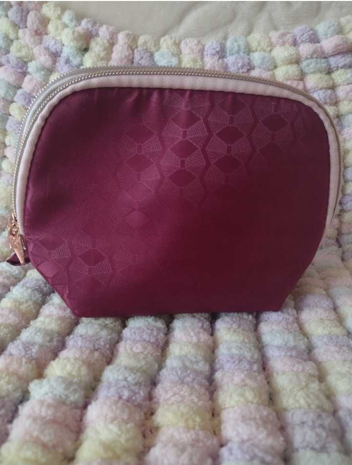 Ted Baker/ Ekskluzywna kosmetyczka z Londynu, saszetka