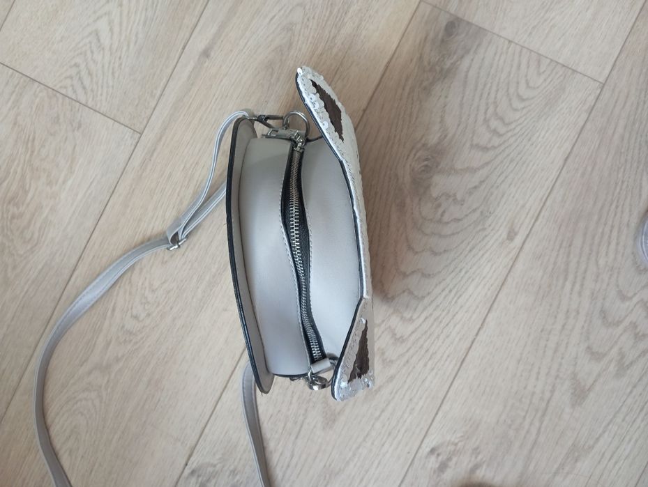 Torebka kotek z cekinami