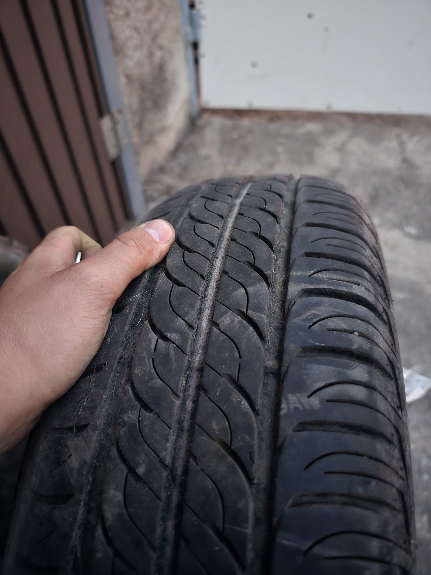 firestone multihawk 185/65R14