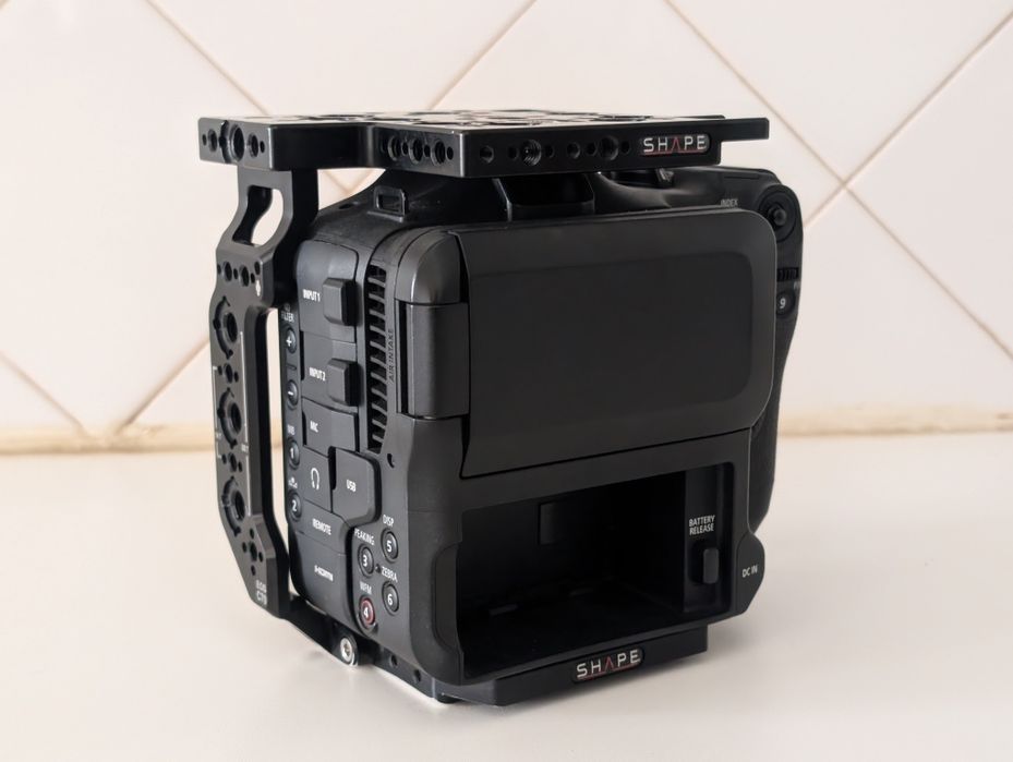 Canon EOS C70 com acessórios