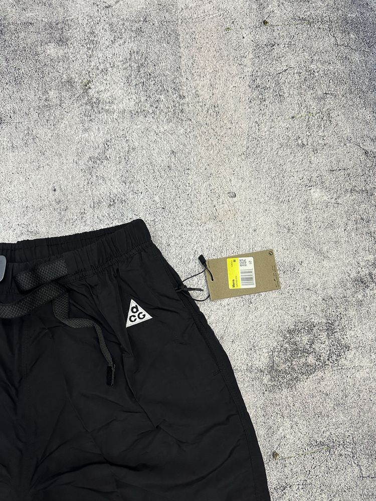 Карго шорты Nike Acg