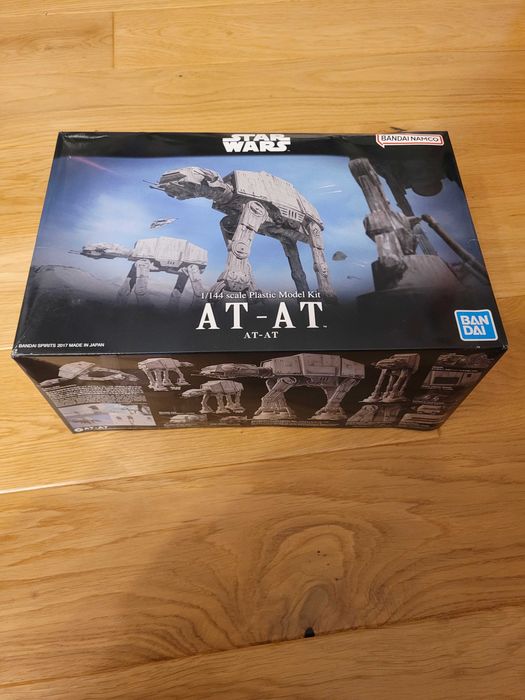 * REVELL - 1:144 * Star Wars - AT-AT