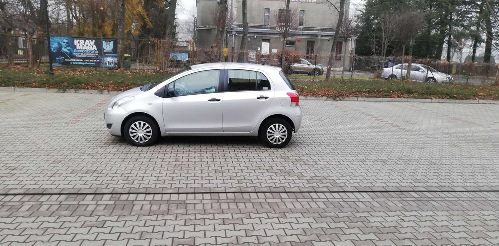Toyota Yaris 1.0 Benzyna