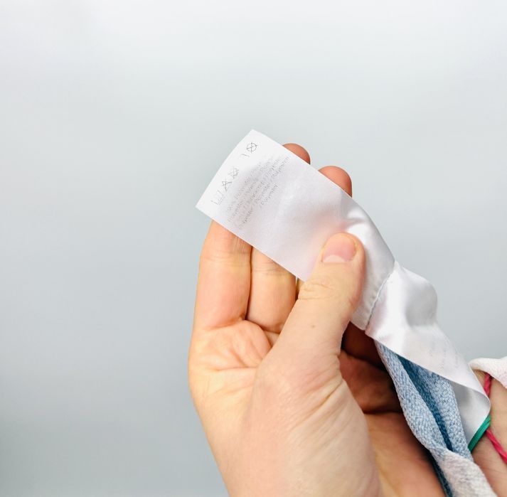 Bluzka w kwiatowy wzór i kolibry S 36