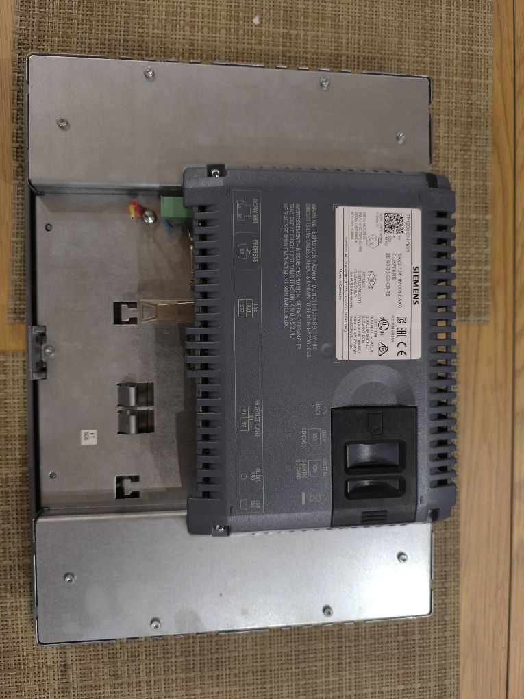 Продам панелі оператора Siemens TP1200 Comfort 6AV2 124-0MC01-0AX0