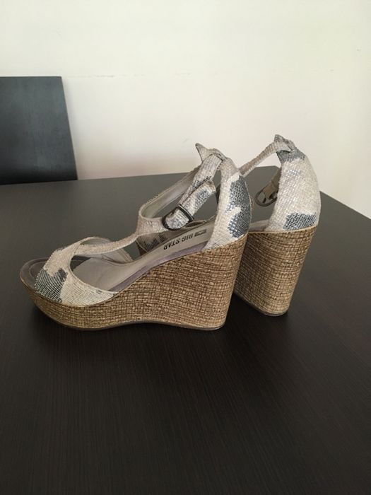 Buty, sandały, koturny Big Star rozm. 37