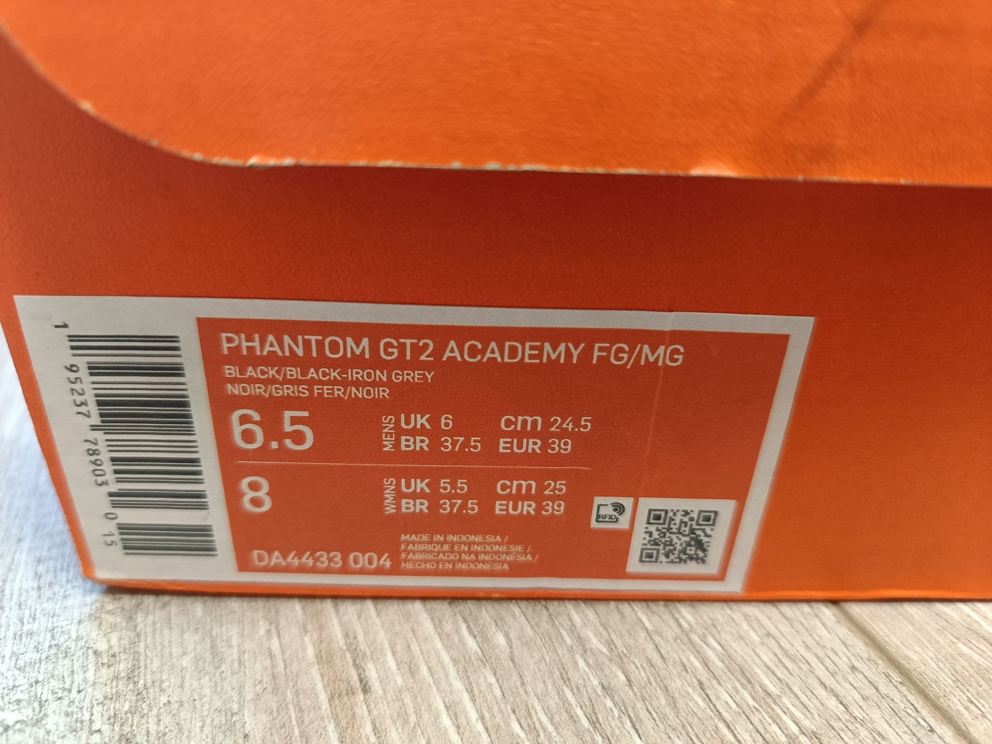 Продам фірмові бутси Nike phantom GT2