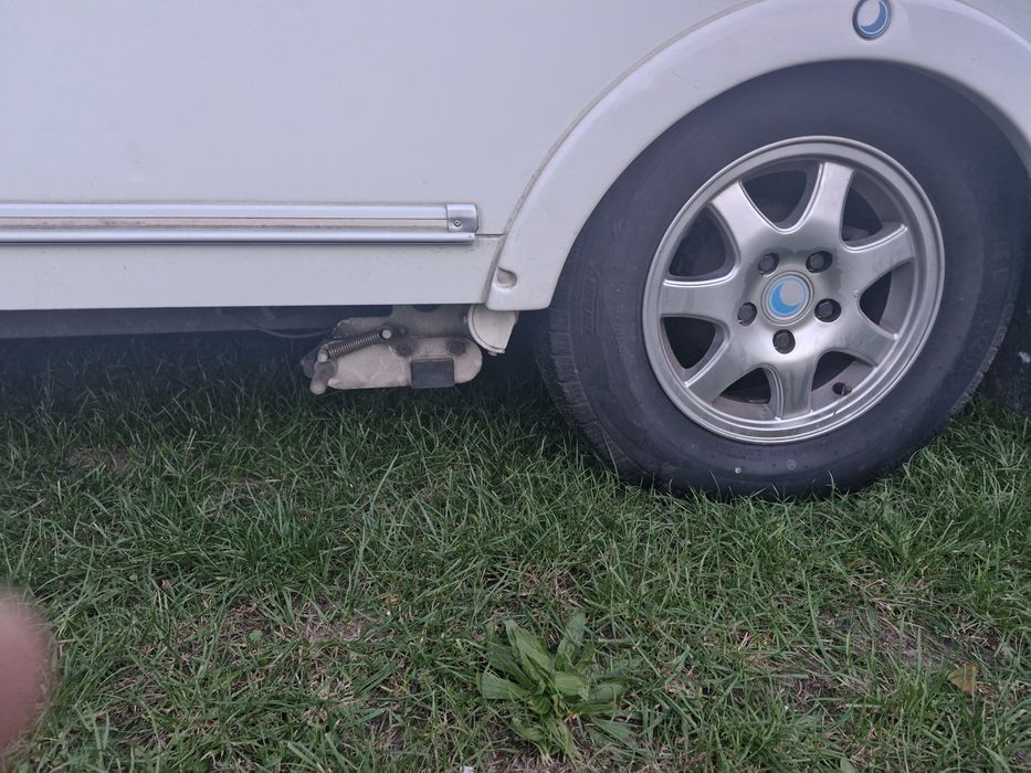 Przyczepa kempingowa Lunar quasar 2010