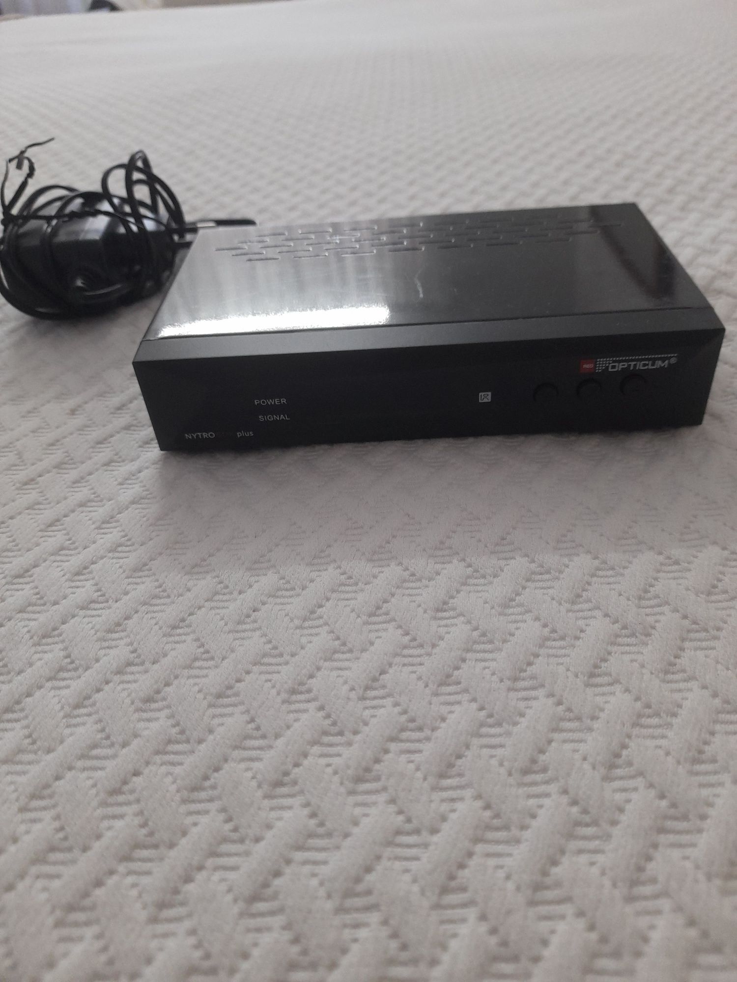 TDT Recetor Opticum Nytro Box Plus + comando
Novo