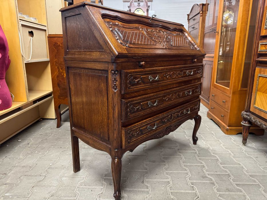 Sekretarzyk w stylu ludwikowskim komoda drewniana sekretarzyk dębowy