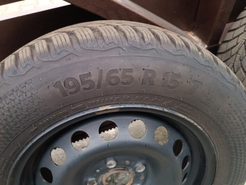 Opony zimowe na felgach