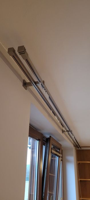 Karnisz podwójny metalowy, mocny, suwaki.