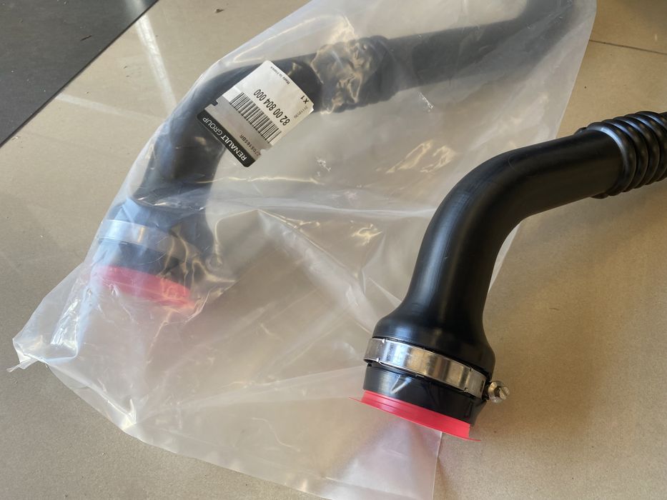 Патрубок интереулера для Renault Megane 3, Scenic 3 8200804000