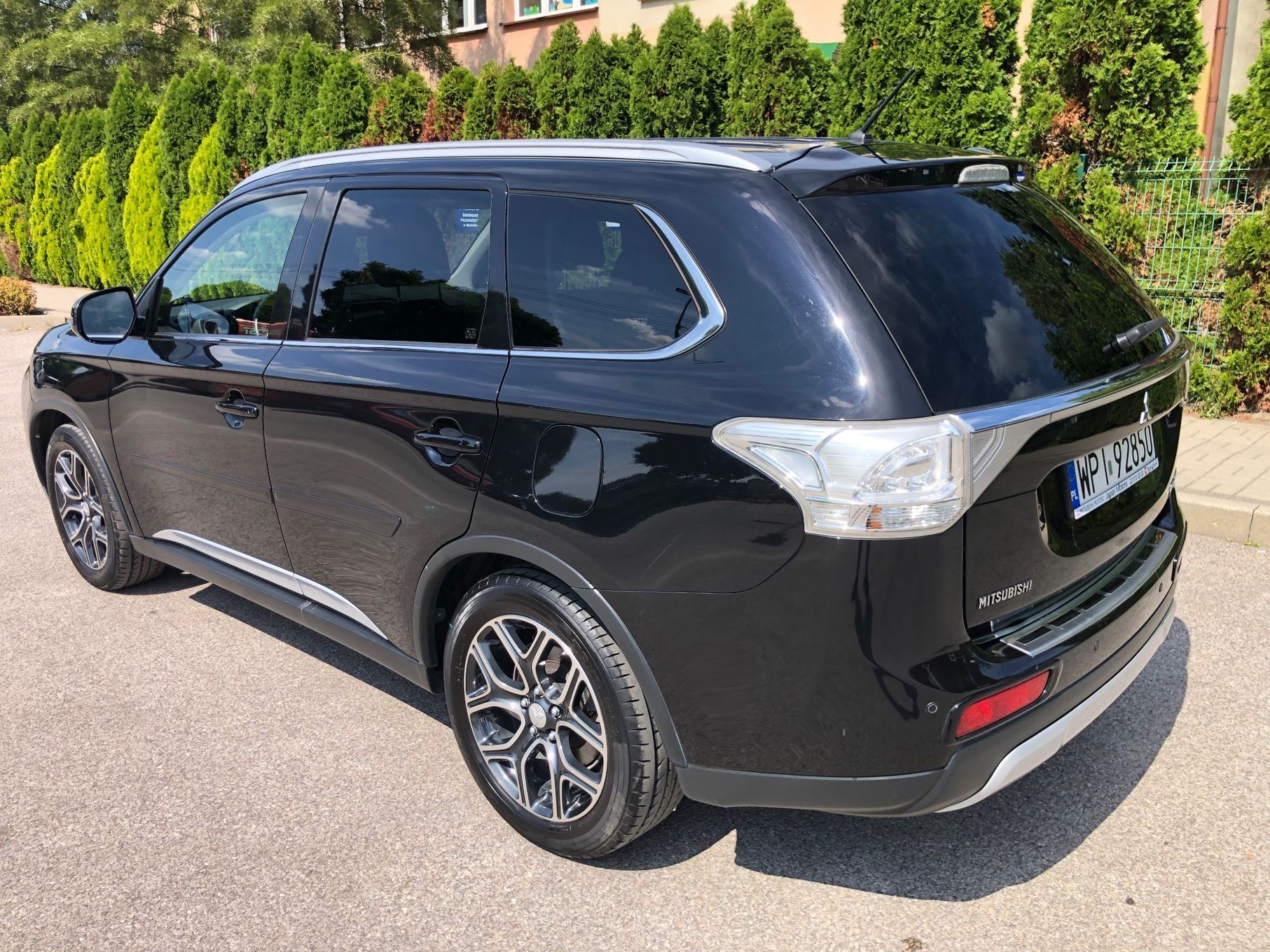 Mitsubishi Outlander Mitsubishi Outlander 2.0 Intense + Navi 4WD CVT
