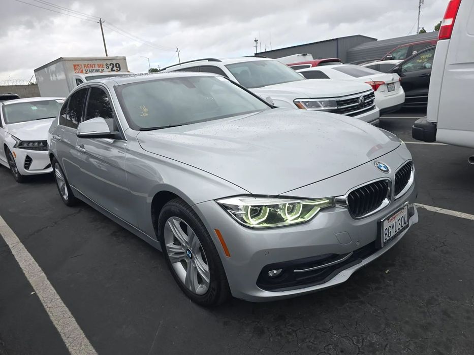 BMW Seria 3 BMW 3 Series Sedan 330i SPORT LINE silnik B48