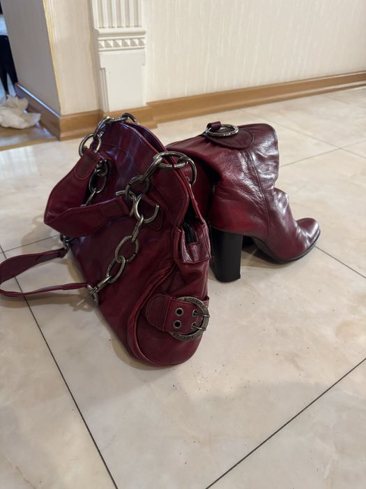 Комплект жіночі чоботи та сумочка