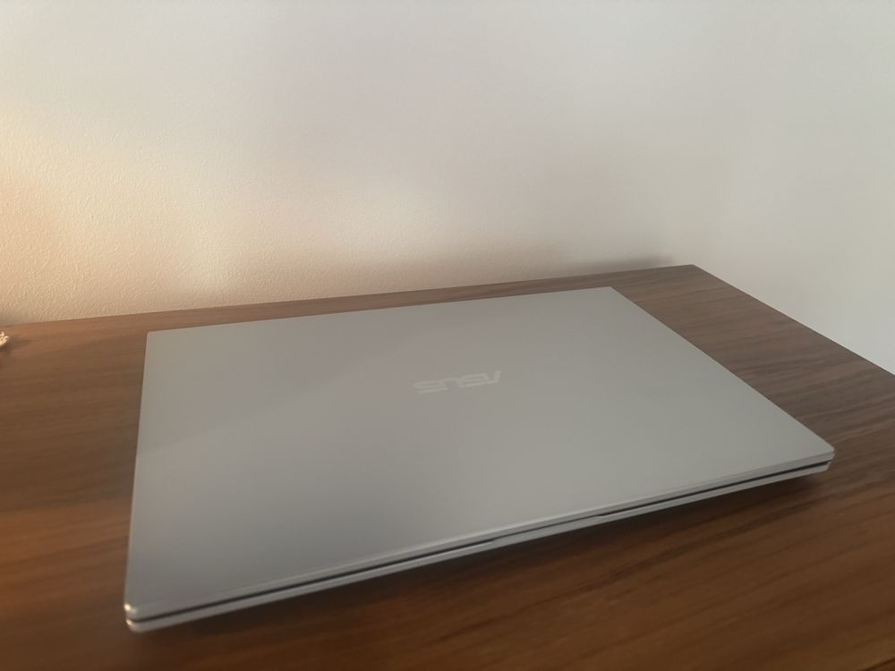 Asus X515 Ryzen 5 - 24G Ram