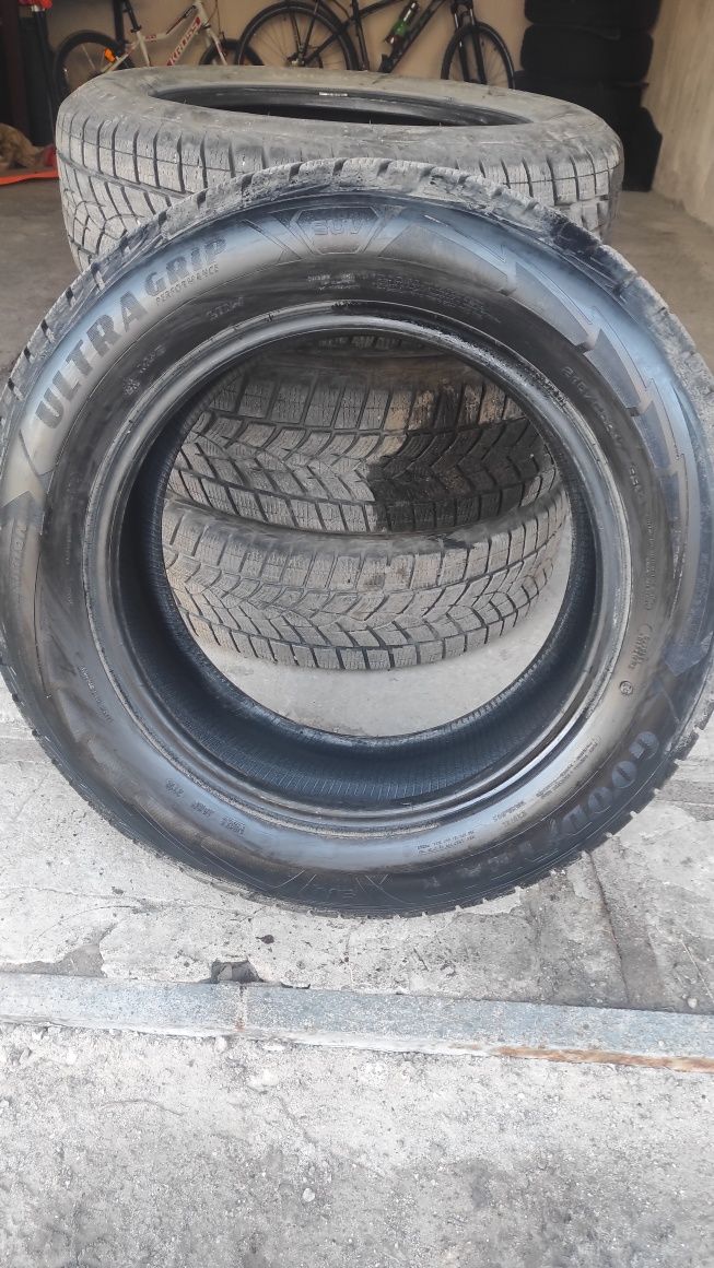 Шини зима 215/65/17 suv Goodyear тігуан кодіак vag