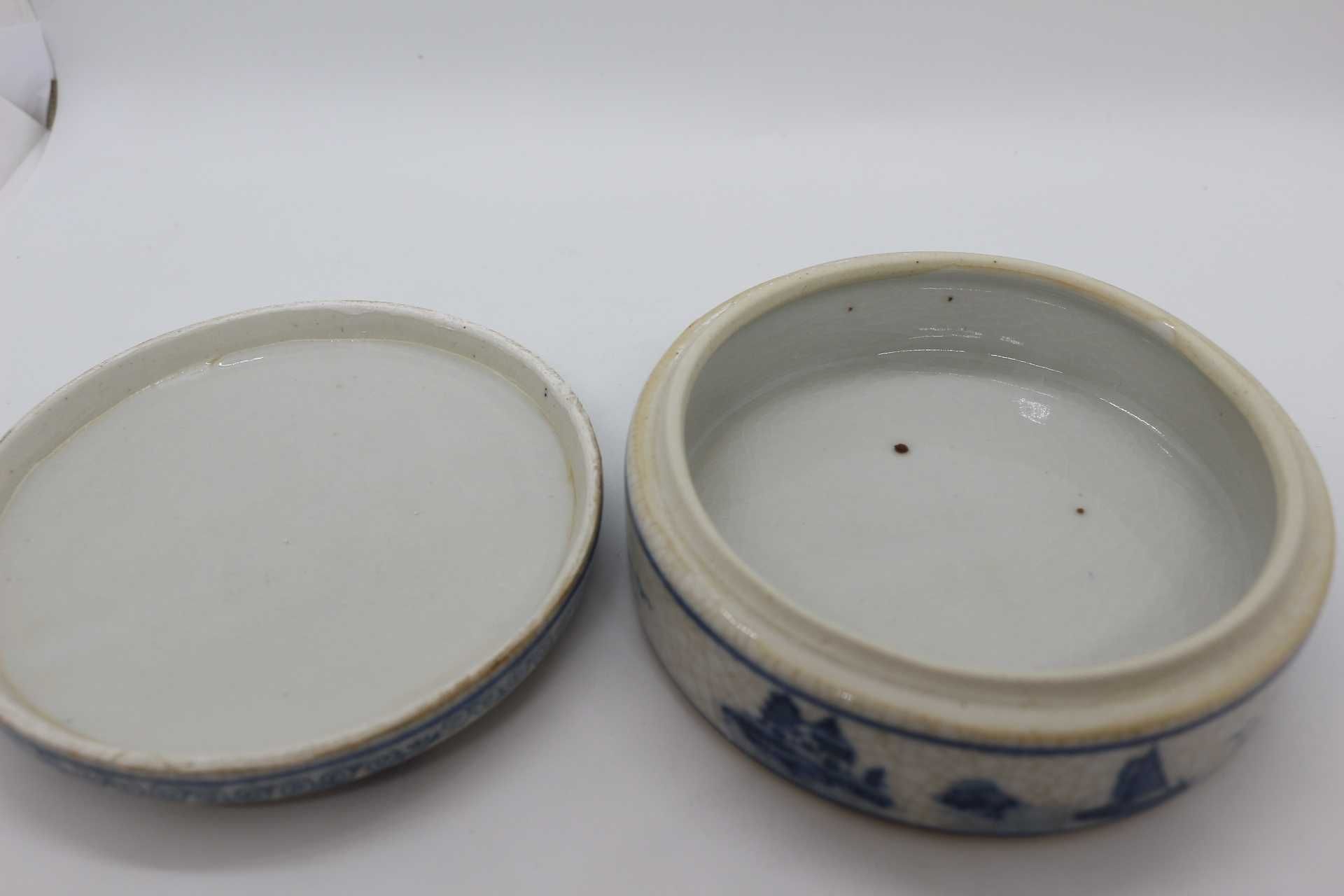 Caixa Porcelana Chinesa branco azul paisagem XX 12 cm antiga