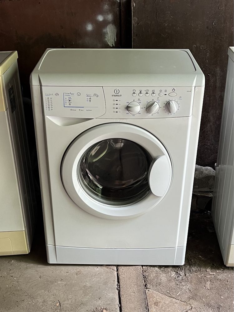 Стиральная машинка Indesit