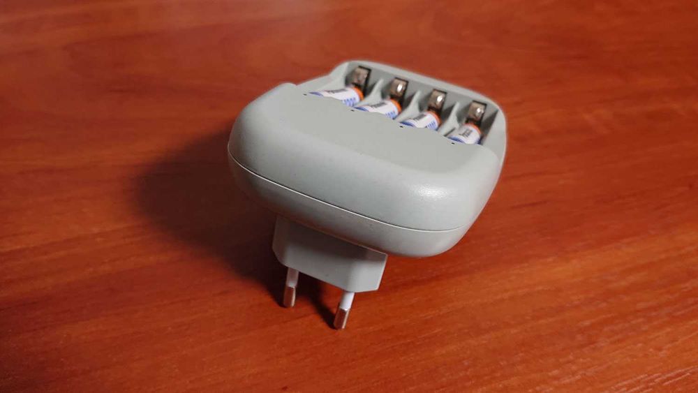 Зарядний пристрій для акумуляторних батарей