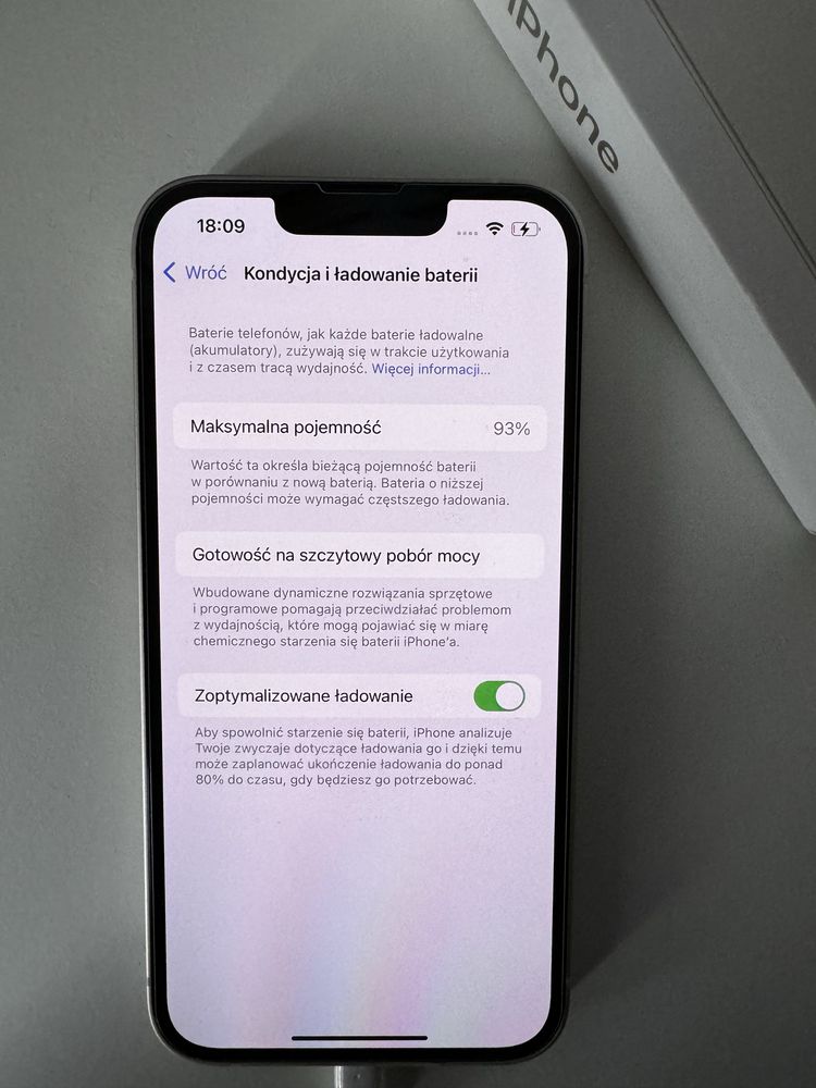 iPhone 13 biały