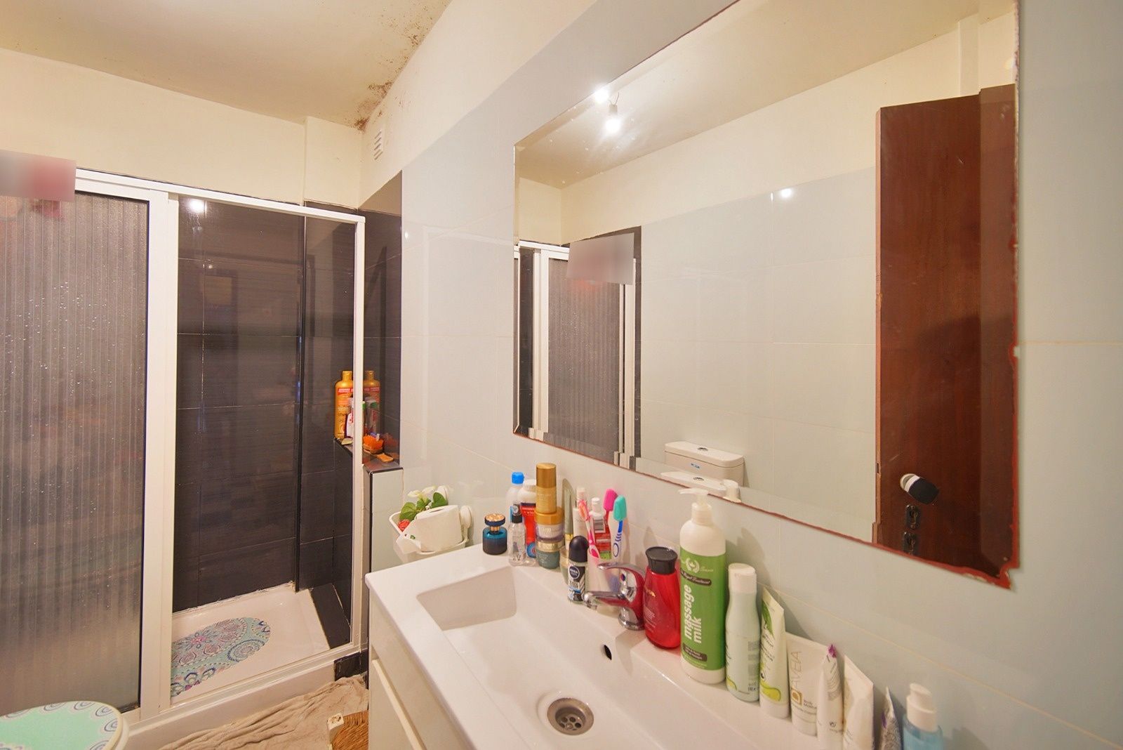 Apartamento Com Dois Armazéns