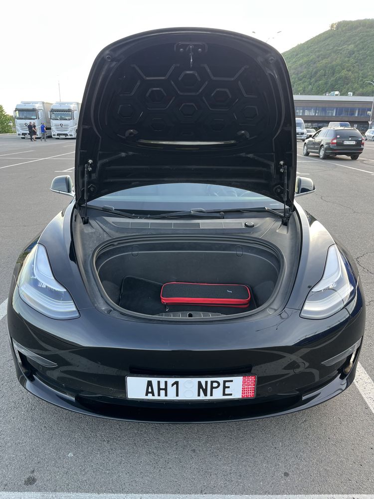 Tesla Model 3 Long Range Dual Motor