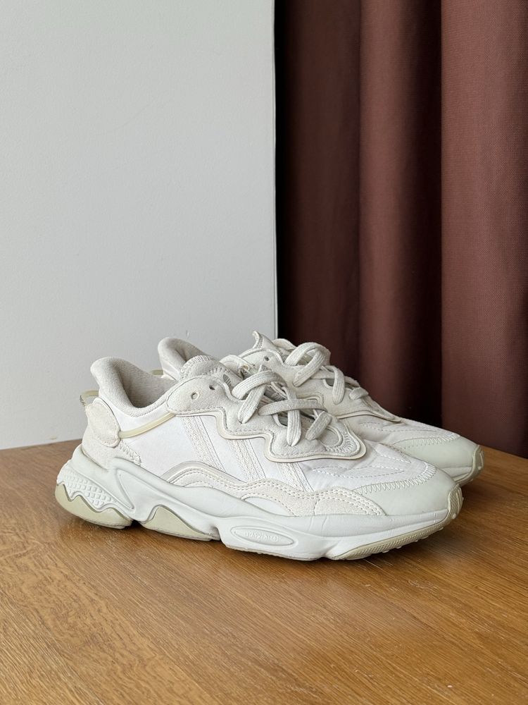 Кросівки adidas ozweego жіночі, Оригінал !